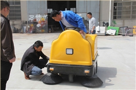 杜绝三点扫地车的错误操作