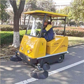 小型扫地车 小型扫地车