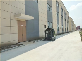 工厂道路清扫车:为你打造清洁环境的利器 工厂道路清扫车:为你打造清洁环境的利器