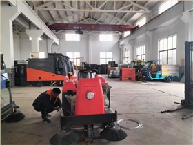 苏州工业园:电动清扫车构建绿色制造新标杆 苏州工业园:电动清扫车构建绿色制造新标杆