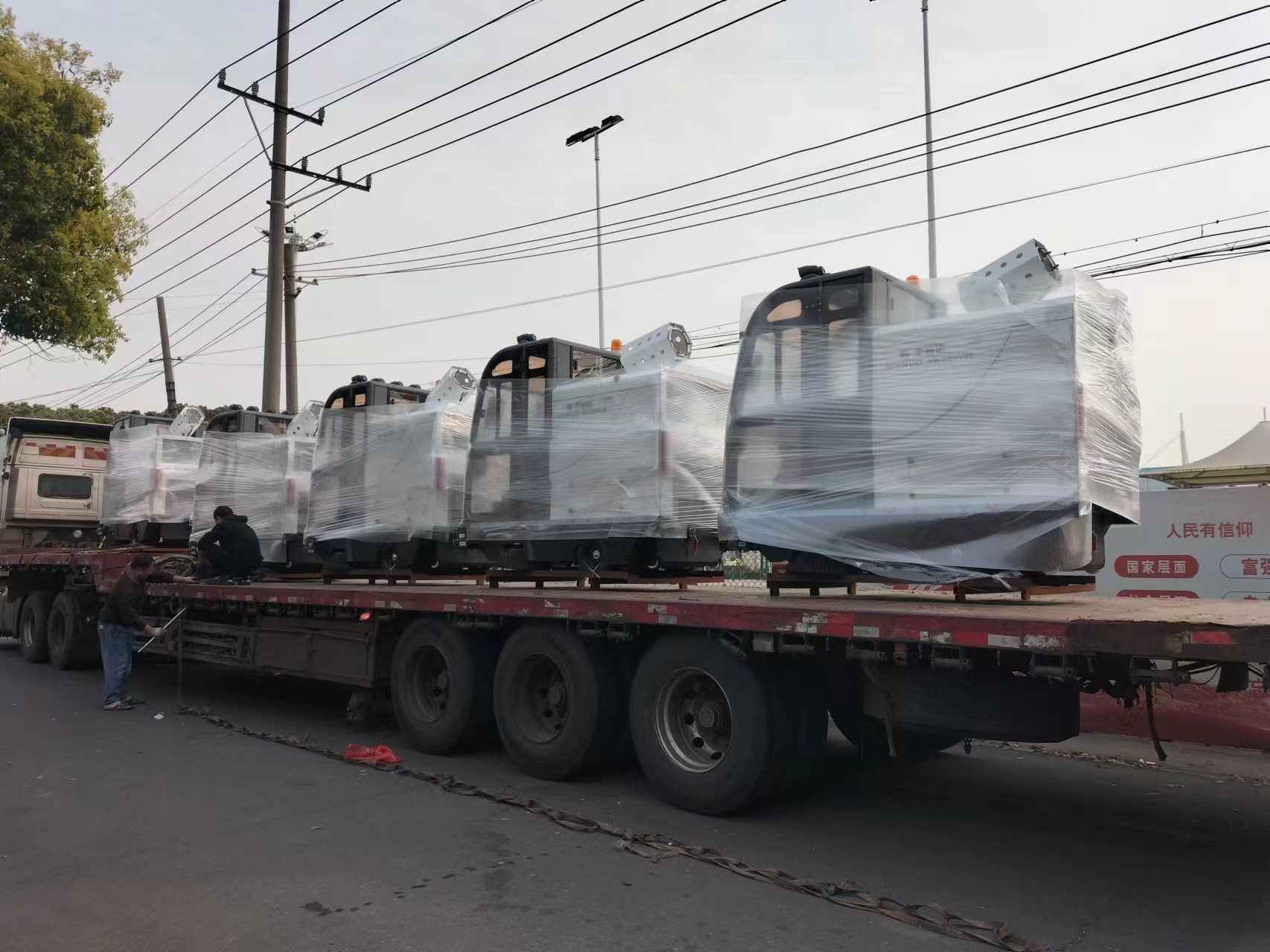 哪里可以买到电动扫地机？哪个性价比和质量更好？