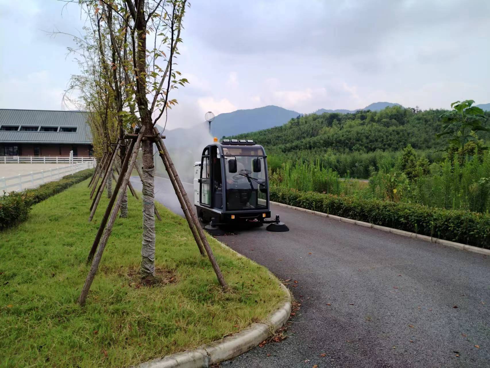 电动扫地车可以用在哪些领域呢? 电动扫地车可以用在哪些领域呢?