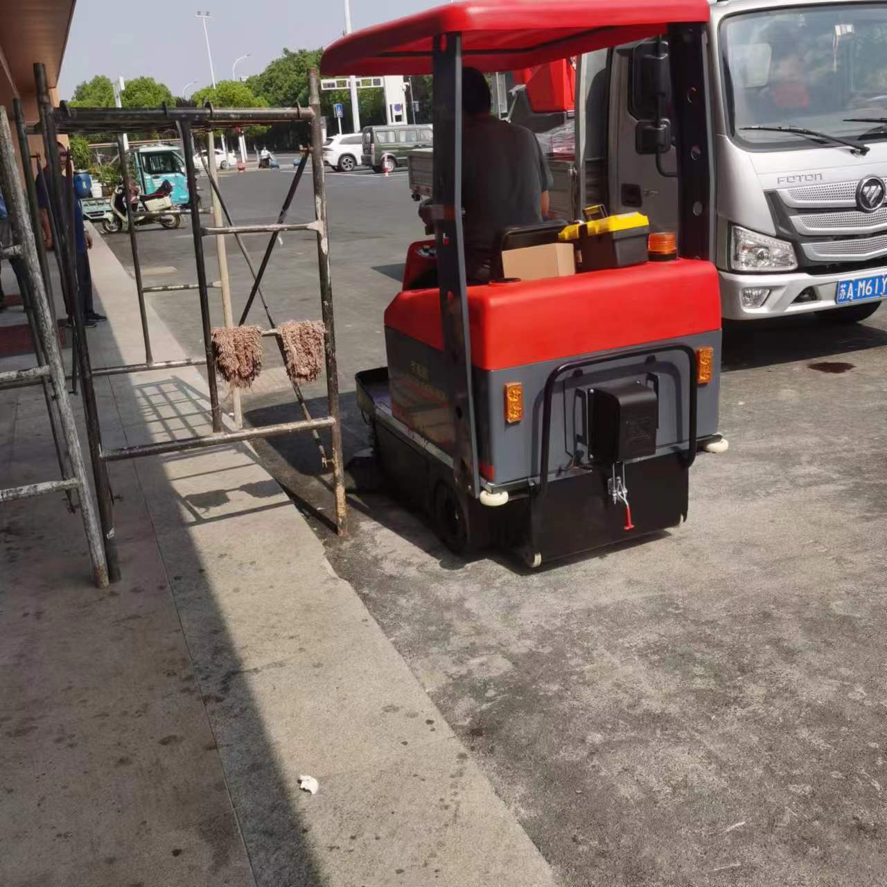 社区清洁车的价格和实用性揭秘! 社区清洁车的价格和实用性揭秘!